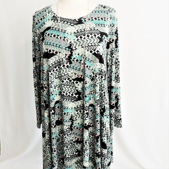 Karen Kane Dresses & Skirts - Karen Kane Aquarius Print Swing Dress XL